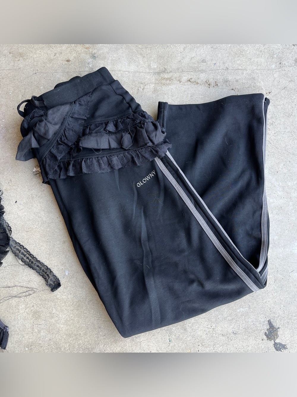 GLOWNY Black Girls Ruffle Trim Track Pants